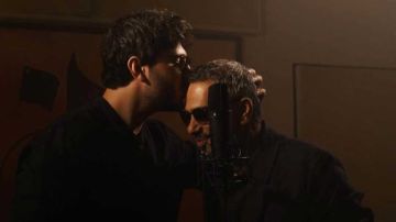 محمد فضل شاكر يدعم والده في محبسه من خلال اغنية الي أبي محمد فضل شاكر يدعم والده في محبسه من خلال اغنية الي أبي