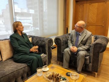 وزير العمل محمد حيدر يبحث مع سفيرة النرويج تطوير العلاقات واستقبل وفودا من قطاعات متعددة وزير العمل محمد حيدر يبحث مع سفيرة النرويج تطوير العلاقات واستقبل وفودا من قطاعات متعددة