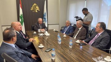 جابر عقد اجتماعا خصص لموضوع استخدام قرض الــ250 مليون دولار لصالح الكهرباء وعقد سلسلة لقاءات