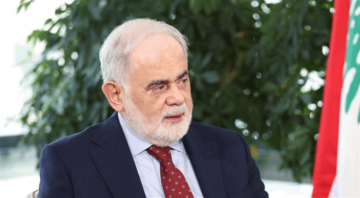 أبو زيد عن تسجيل التلاميذ السوريين في لبنان: أبناؤنا أولى بالتعليم وكفى قرارات عشوائية أبو زيد عن تسجيل التلاميذ السوريين في لبنان: أبناؤنا أولى بالتعليم وكفى قرارات عشوائية