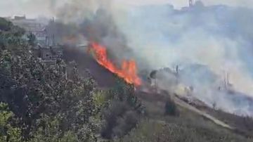 الدفاع المدني يسيطر على حريق كبير