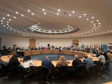 القصيفي في مؤتمر الصحافة اللبنانية: الرؤيا والدور: لبنان بحاجة لقانون عصري للاعلام تكون الحرية ركيزته الاساس القصيفي في مؤتمر الصحافة اللبنانية: الرؤيا والدور: لبنان بحاجة لقانون عصري للاعلام تكون الحرية ركيزته الاساس