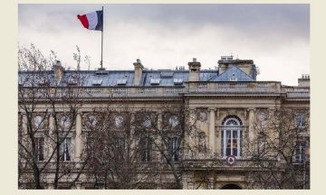 بعد استقالة لوكورنو.. خسائر تضرب الأسهم والسندات الفرنسية بعد استقالة لوكورنو.. خسائر تضرب الأسهم والسندات الفرنسية