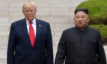 ترامب: سأمدد جولتي الآسيوية إذا أراد زعيم كوريا الشمالية لقائي ترامب: سأمدد جولتي الآسيوية إذا أراد زعيم كوريا الشمالية لقائي