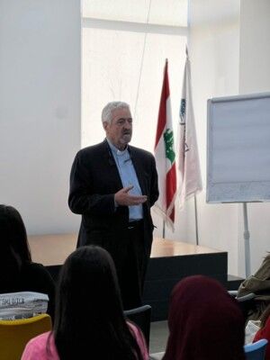 لقاء توجيهي للابورا في مؤسسة النائب ميشال ضاهر حول إنخراط الشباب في الأسلاك العسكرية لقاء توجيهي للابورا في مؤسسة النائب ميشال ضاهر حول إنخراط الشباب في الأسلاك العسكرية