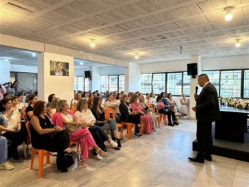 بالصور - لجنة المرأة في التيار في قضاء جبيل تنظم ندوة صحية توعوية لمناسبة الشهر العالمي للتوعية حول سرطان الثدي بالصور - لجنة المرأة في التيار في قضاء جبيل تنظم ندوة صحية توعوية لمناسبة الشهر العالمي للتوعية حول سرطان الثدي