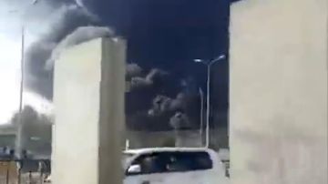 بالفيديو: حريق بخط أنابيب نفط... وجرحى بالفيديو: حريق بخط أنابيب نفط... وجرحى