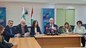 بعد 13 عاما من التوقف.. وزير الاتصالات يعلن رسميا انطلاق عمل الهيئة المنظمة للاتصالات بعد 13 عاما من التوقف.. وزير الاتصالات يعلن رسميا انطلاق عمل الهيئة المنظمة للاتصالات