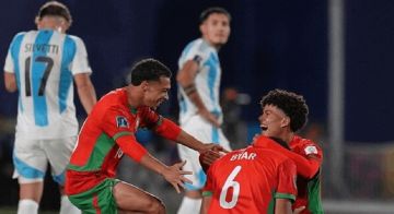 بعد خسارة شباب الأرجنتين.. هجوم على مسؤول بسبب ميسي بعد خسارة شباب الأرجنتين.. هجوم على مسؤول بسبب ميسي