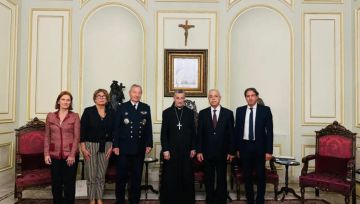 رئيس جوقة الشرف الفرنسية زار البطريرك الراعي وقائد الجيش وكرم شهداء الجيش الفرنسي رئيس جوقة الشرف الفرنسية زار البطريرك الراعي وقائد الجيش وكرم شهداء الجيش الفرنسي