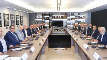 الهيئات الاقتصادية تبحث مع رسامني في سبل تطوير مرفأ بيروت ومطار القليعات الهيئات الاقتصادية تبحث مع رسامني في سبل تطوير مرفأ بيروت ومطار القليعات