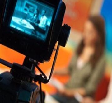 مذيعة لامعة ضحية الحب!