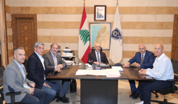 وزير الداخلية تابع الاستعدادات لموسم الشتاء وبحث ملف خلدة مع وفد من العشائر وزير الداخلية تابع الاستعدادات لموسم الشتاء وبحث ملف خلدة مع وفد من العشائر