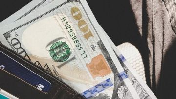 الـ 100 دولار جرعة ماء... والـ 550 غير كافية