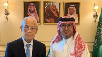 سكاف بعد لقائه بخاري: على لبنان التعامل بحكمة مع الضغوط الخارجية سكاف بعد لقائه بخاري: على لبنان التعامل بحكمة مع الضغوط الخارجية