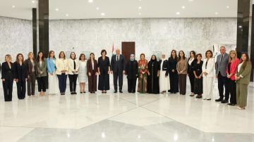 الرئيس عون أمام جمعية السيدات القياديات: الأمور بدأت تتحرك باتجاه تطوير العلاقات مع سوريا الرئيس عون أمام جمعية السيدات القياديات: الأمور بدأت تتحرك باتجاه تطوير العلاقات مع سوريا