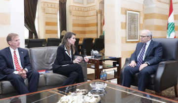 سلام يبحث مع أورتاغوس سبل تثبيت الاستقرار ودعم الجيش اللبناني سلام يبحث مع أورتاغوس سبل تثبيت الاستقرار ودعم الجيش اللبناني