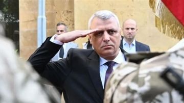 اللواء شقير زار مقر اليونيفيل في الناقورة وبحث في آخر التطورات اللواء شقير زار مقر اليونيفيل في الناقورة وبحث في آخر التطورات