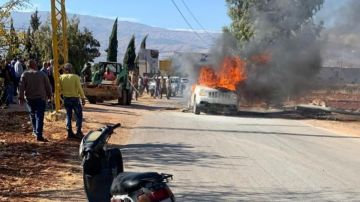 بالفيديو: بعد الجنوب... استهداف سيارة في البقاع