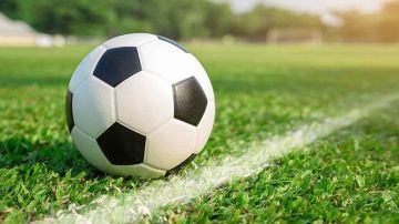 بعد يومين من استدعائه الأول لصفوف منتخب هولندا.. إصابة المهاجم ميردينك