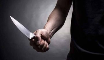 النشرة: قتيلة وجريح طعنا خلال عملية سرقة لمنزلهما في بلدة عنجر