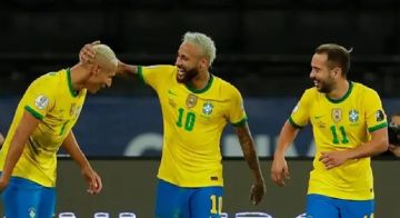 إصابة لاعب المنتخب البرازيلي بمرض السرطان