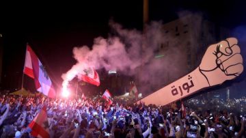 بعد 6 سنوات... ماذا بقي من 17 تشرين؟ بعد 6 سنوات... ماذا بقي من 17 تشرين؟