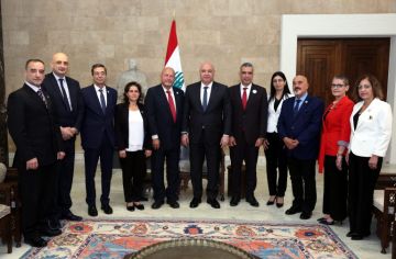 عون بحث مع بري الأوضاع في الجنوب واستقبل وفودا روحية ونقابية وثقافية عون بحث مع بري الأوضاع في الجنوب واستقبل وفودا روحية ونقابية وثقافية