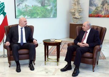 بري مغادرا قصر بعبدا: اللقاءات دائما ممتازة مع فخامة الرئيس بري مغادرا قصر بعبدا: اللقاءات دائما ممتازة مع فخامة الرئيس