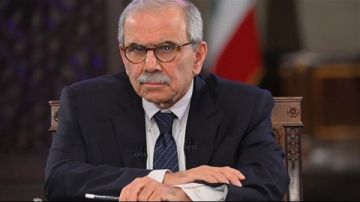 سلام: مشروعنا هو إعادة بناء الدولة وهي لا يمكن أن تقوم بجيشين! سلام: مشروعنا هو إعادة بناء الدولة وهي لا يمكن أن تقوم بجيشين!