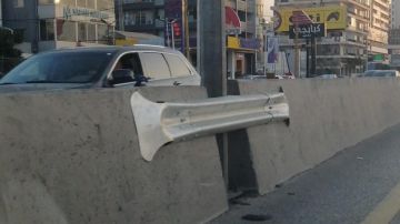 فواصل حديدية على طول الأوتوستراد.. لتخفيف الحوادث