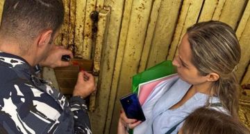 إقفال محال بيع ألبان وأجبان بالشمع الأحمر