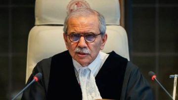 رئيس الحكومة نواف سلام يستقبل الجنرال جوزيف كليرفيلد ويؤكد التزام لبنان بحصر السلاح رئيس الحكومة نواف سلام يستقبل الجنرال جوزيف كليرفيلد ويؤكد التزام لبنان بحصر السلاح