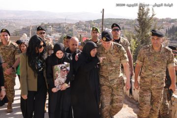 العماد هيكل حضر حفل افتتاح ثكنة محمد فرحات في كفردونين: الجيش سيحافظ على كل شبر من أرض الوطن العماد هيكل حضر حفل افتتاح ثكنة محمد فرحات في كفردونين: الجيش سيحافظ على كل شبر من أرض الوطن