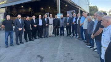 تحالف قوى المقاومة الفلسطينية يضع إكليلا على ضريح السيد نصر الله ويؤكد دعم فلسطين