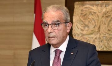 الخازن هنأ بالابانيان على انتخابه أمينا عاما جديدا لـالطاشناق: لتعزيز التعاون بين كل القوى السياسية الخازن هنأ بالابانيان على انتخابه أمينا عاما جديدا لـالطاشناق: لتعزيز التعاون بين كل القوى السياسية