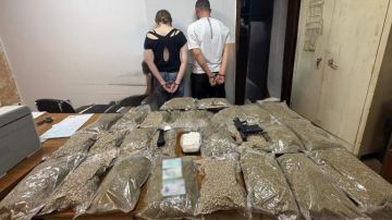 توقيف شخصين في طريق الجديدة بحوزتهما كمية كبيرة من المخدرات توقيف شخصين في طريق الجديدة بحوزتهما كمية كبيرة من المخدرات
