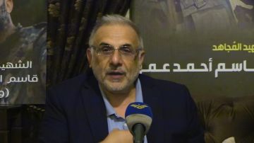 النائب علي المقداد: لا ثقة بالأميركي الذي يغطي إسرائيل ولا يسمح للجيش اللبناني بالتسلح لصد الاعتداءات النائب علي المقداد: لا ثقة بالأميركي الذي يغطي إسرائيل ولا يسمح للجيش اللبناني بالتسلح لصد الاعتداءات