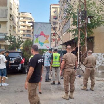 النشرة: شرطة بلدية صيدا تواصل إزالة التعديات والمخالفات في الشوارع العامة