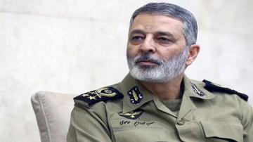 رئيس هيئة الأركان الإيرانية: اللواء الشهيد محمد الغماري قائد يمني حكيم لعب دورا استراتيجيا وفعالا في دعم القضية الفلسطينية