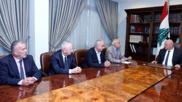 الرئيس عون أكد متابعته مطالب مالكي شاحنات الترانزيت