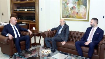 جنبلاط من بعبدا: الجو مطمئن... وعمل جبار للجيش في الجنوب!