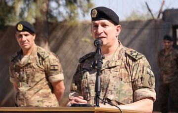 قائد الجيش يتفقد لواء المشاة العاشر في منطقة الشمال ويطلع على مهماته ويلتقي الضباط والعسكريين