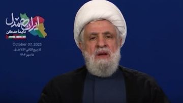 الشيخ قاسم خلال فعالية إيران المتضامنة : السيد نصرالله شهيد شعلة المقاومة في العالم.. خرجنا من معركة أولي البأس بقوة وثبات ونحن مستمرون الشيخ قاسم خلال فعالية إيران المتضامنة : السيد نصرالله شهيد شعلة المقاومة في العالم.. خرجنا من معركة أولي البأس بقوة وثبات ونحن مستمرون