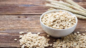 كيف يعزز الشوفان صحة الأمعاء والعظام؟ كيف يعزز الشوفان صحة الأمعاء والعظام؟