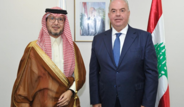 السفير السعودي زار وزير الاتصالات وعرض معه سبل تعزيز التعاون بين البلدين في مجال الاتصالات السفير السعودي زار وزير الاتصالات وعرض معه سبل تعزيز التعاون بين البلدين في مجال الاتصالات