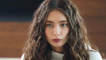 نسليهان أتاغول تصطحب ابنها للتصوير في هذه الحالة فقط نسليهان أتاغول تصطحب ابنها للتصوير في هذه الحالة فقط