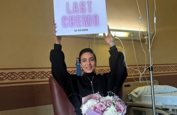 إعلامية لبنانية تعلن إصابتها بالسرطان خلال بث مباشر.. وتودع المشاهدين بطريقة مؤثرة (فيديو) إعلامية لبنانية تعلن إصابتها بالسرطان خلال بث مباشر.. وتودع المشاهدين بطريقة مؤثرة (فيديو)