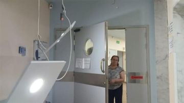 ناصر الدين يعلن البدء بإعادة إعمار مستشفيات الجنوب! ناصر الدين يعلن البدء بإعادة إعمار مستشفيات الجنوب!