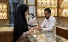 امرأة تبيع اونصات ذهب مزيفة في مدينة صور ! - lb